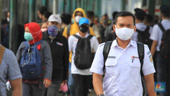 Ini Cara Luhut Pantau Warga RI Via Facebook, Google, Satelit