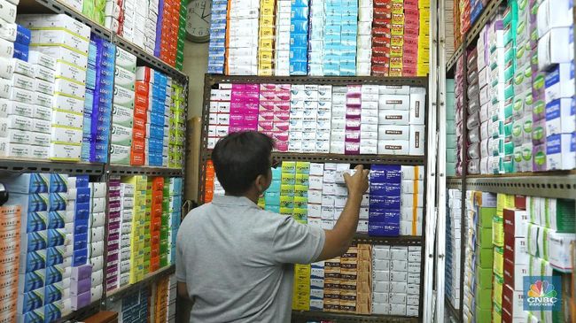 Pasien Omicron Bisa Sembuh Tanpa ke RS, Pakai Obat Warung?