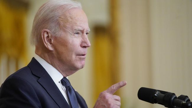 Cara Biden Bikin Rusia Menderita Usai Putin Serang Ukraina