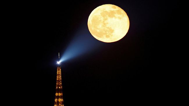 Siap-siap! Bulan Purnama Pink Terlihat Akhir Pekan Ini