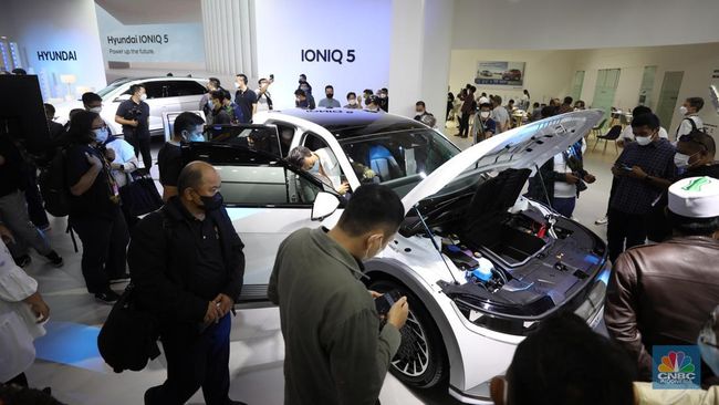 Akhir Tahun Ini Ada Mobil Listrik Cuma Rp 400 Juta, Mau Beli?