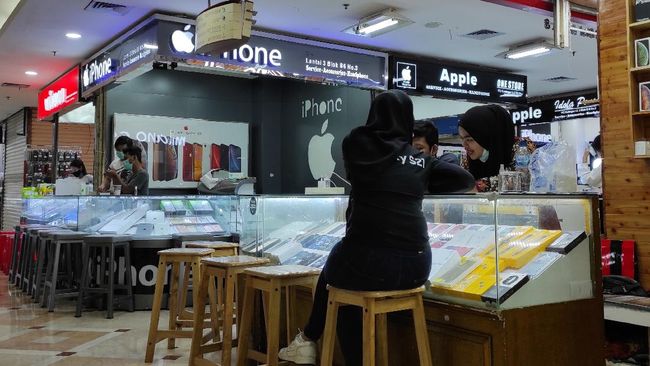 Kabar Buruk Bagi Pecinta Gadget, Harga Smartphone Bakal Naik!