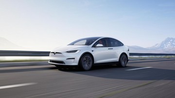 Elon Musk Lempar Bukti Terbaru Mobil Tesla Kebal Banjir