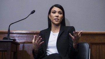 Luncurkan Permen Vagina, Kourtney Kardashian Dikecam Warganet