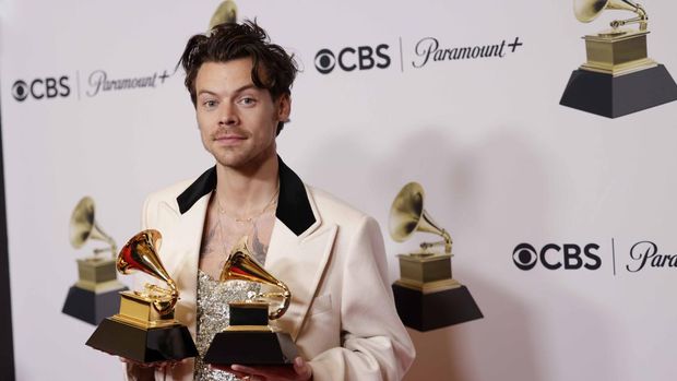 Harry Styles menang untuk Best Pop Vocal Album di THE 65TH ANNUAL GRAMMY AWARDS, disiarkan langsung Minggu, 5 Februari 2023 (20:00-23:30, LIVE ET/17:00-20:30, LIVE PT) di Jaringan Televisi CBS, dan tersedia untuk streaming langsung dan sesuai permintaan di Paramount. (Francis Specker/CBS via Getty Images)
