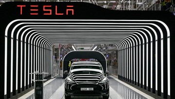 Mobil Tesla Banting Harga Tetap Ga Laku, Ini Penyebabnya
