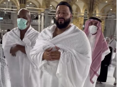Dj Khaled Melaksanakan Ibadah Umrah dalam postingan Instagram pribadinya. (Instagram @djkhaled)