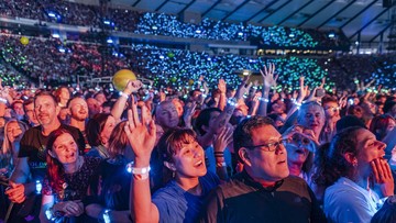 Marak Bisnis Jastip War Tiket Coldplay, Untungnya Menggiurkan