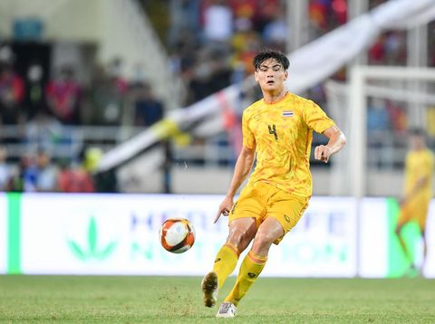 Pamer Medali yang Dibuang Bek Thailand, Bocah Ditawari Rp1 M