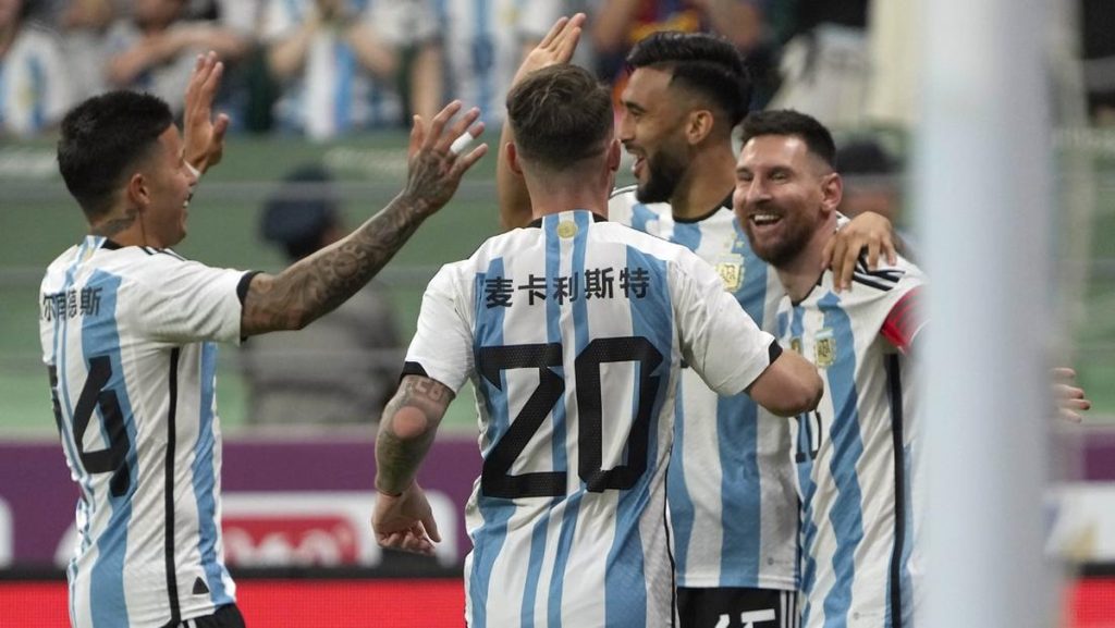 Pelatih Argentina Blak-Blakan Ungkap Alasan Messi Batal ke RI