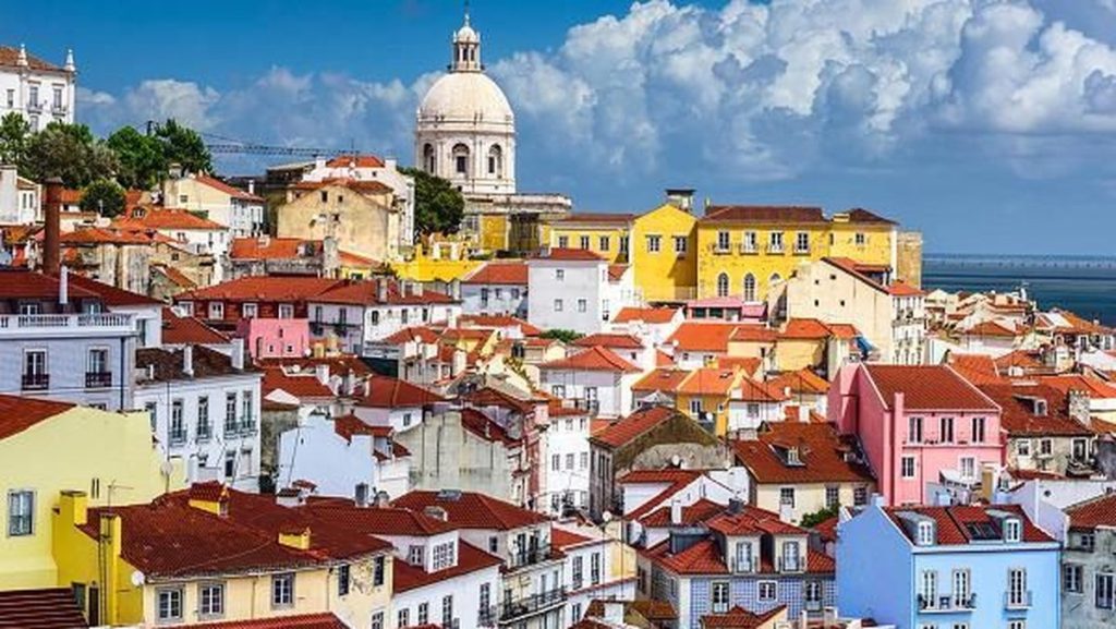 Portugal Lakukan Uji Coba Kerja Cuma 4 Hari dalam Seminggu