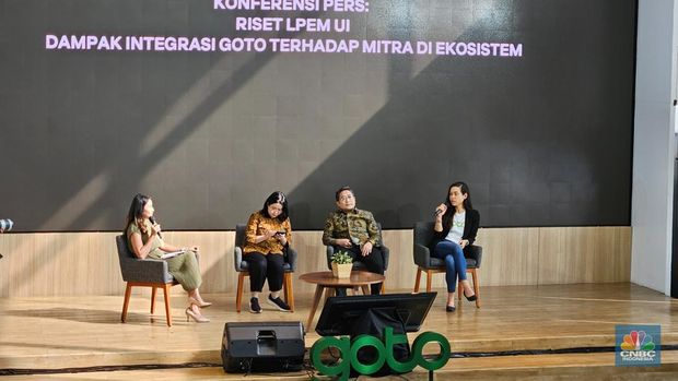 Terungkap, Kurir GoJek Sebulan Terima Penghasilan Segini
