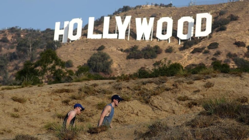 Ramai-Ramai Artis Hollywood Demo Netflix hingga Walt Disney