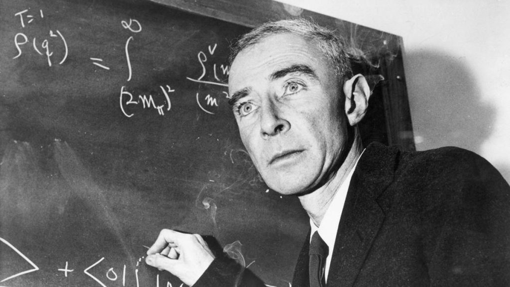 Video Oppenheimer Bilang ‘Kini Aku Menjadi Kematian’, Ngeri