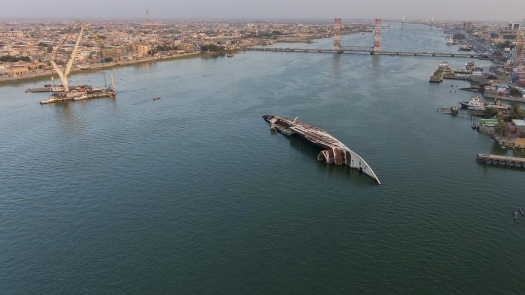 Alasan Tak Boleh Langsung Lompat ke Laut Saat Kapal Tenggelam