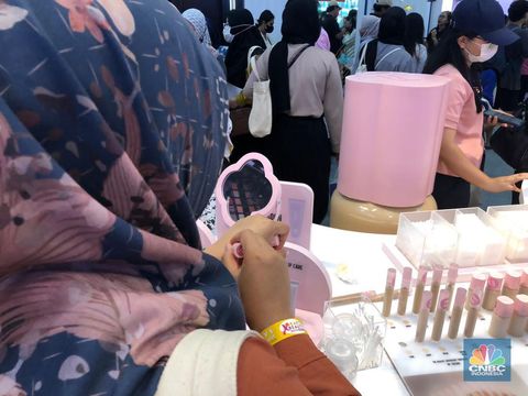 Gokil! Jastiper Jakarta x Beauty 2023 Sehari Dapat Rp30 Juta