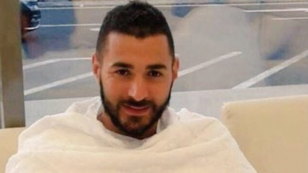 Hijrah ke Arab Saudi, Karim Benzema Jalani Ibadah Umrah