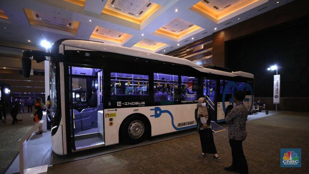 Polusi Udara Memburuk, DKI Jakarta Siapkan 100 Bus Listrik