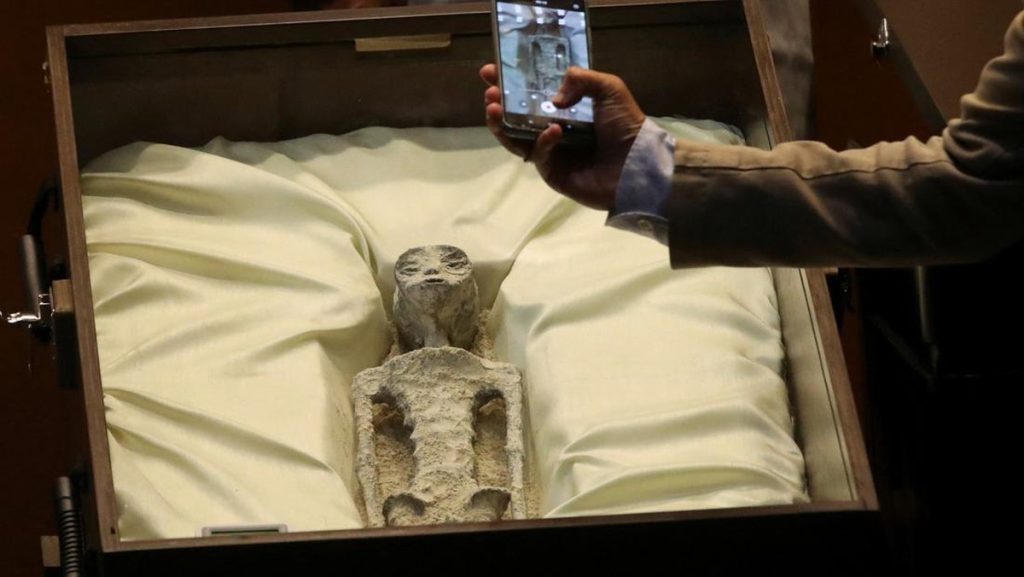 Heboh Jasad Alien Nongol di Meksiko, Cek Faktanya!