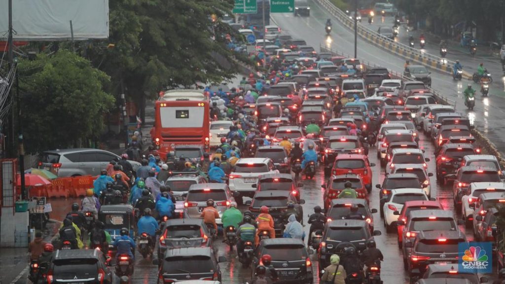 Hujan Mendadak Guyur Jakarta, Ternyata Buatan BMKG