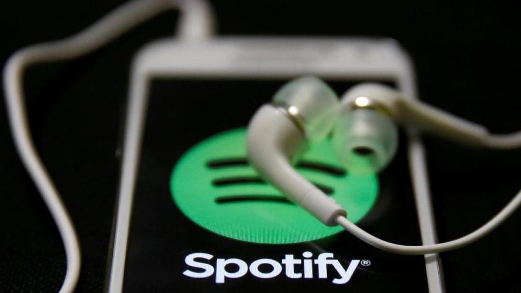 Lihat Lirik di Spotify Harus Bayar, Pengguna Gratisan Teriak