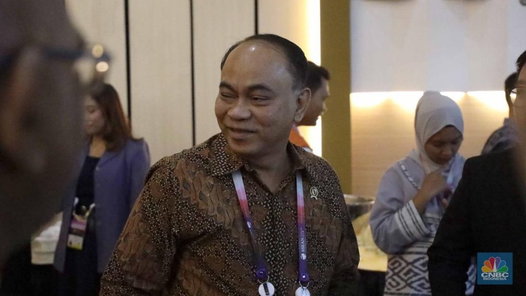 Sapu Bersih! Menkominfo Minta OJK Blokir Rekening Judi Online