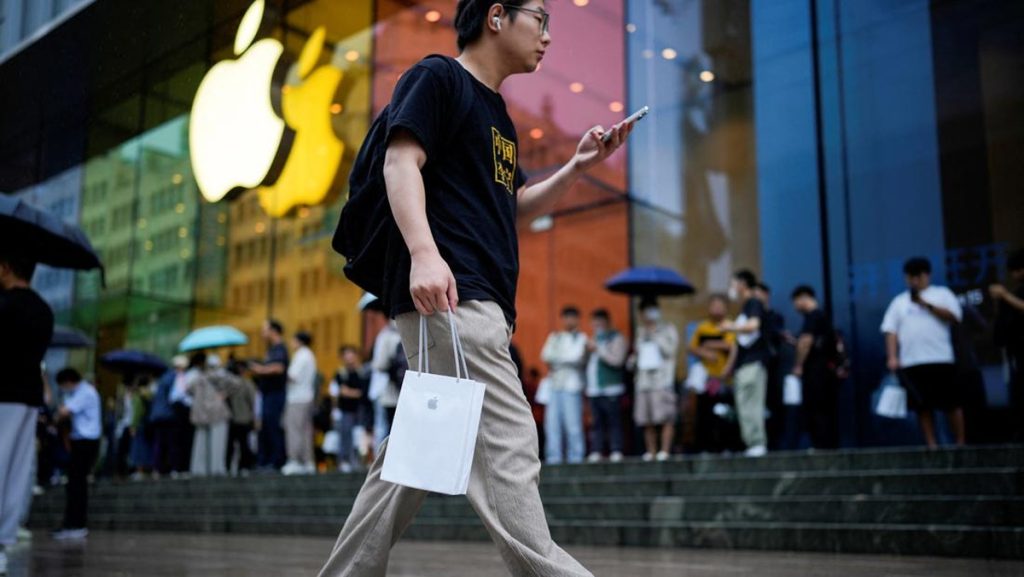 10 Barang Wajib Gen Z Tajir, Bukan Cuma iPhone 15