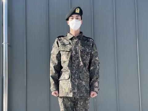 Jin BTS (Tangkapan Layar Weverse)