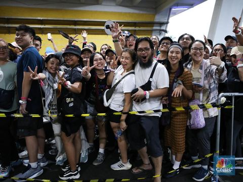 77% Penonton Coldplay Kembalikan Gelang Xyloband