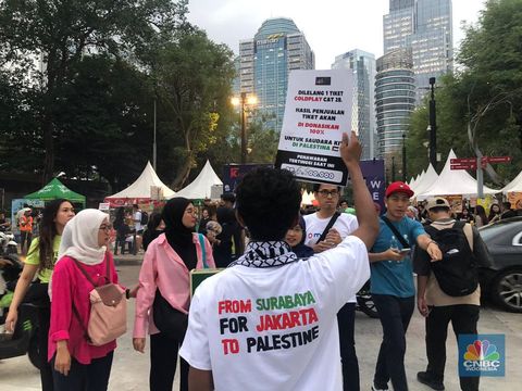 Pria Ini Lelang Tiket Coldplay Demi Donasi untuk Palestina
