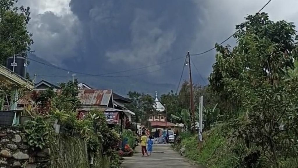 11 Pendaki Gunung Marapi Meninggal di Tengah Erupsi