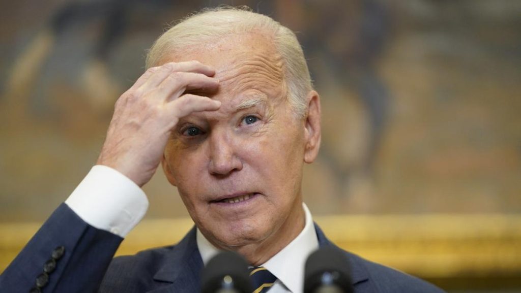 Bukti Joe Biden Sadap Semua HP Android dan iPhone, Awas!
