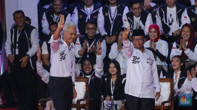 Pemerintah Tak Boleh Baperan, Harus Terima Kritik!