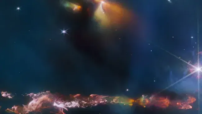 Misteri Cahaya Terang yang Muncul di Langit Jelang Ramadan