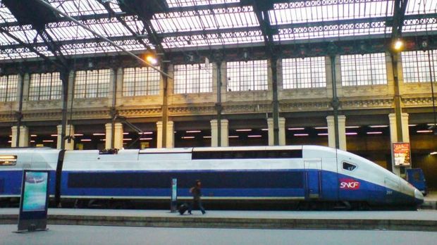 Kereta Cepat Prancis TGV (Ist/inhabitat.com)