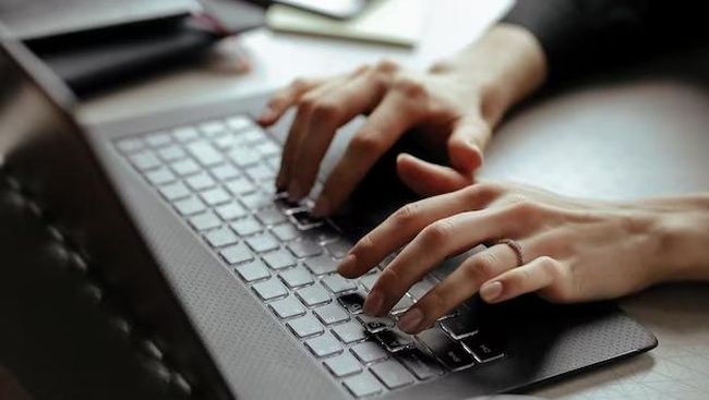 Cek Laporan Keuangan Kian Mudah Lewat Cash Management QLola by BRI