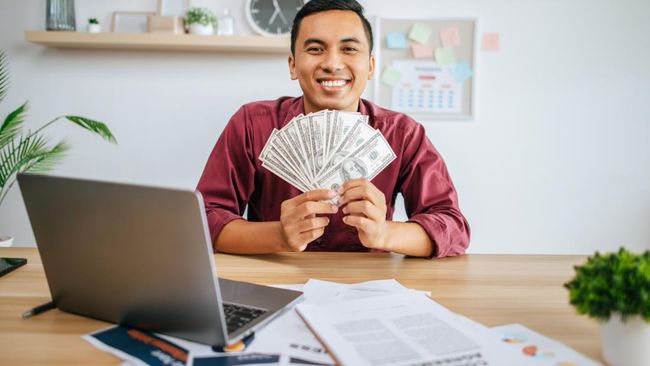 10 Pekerjaan Gak Perlu Ngantor dengan Gaji ‘Selangit’, Berminat?