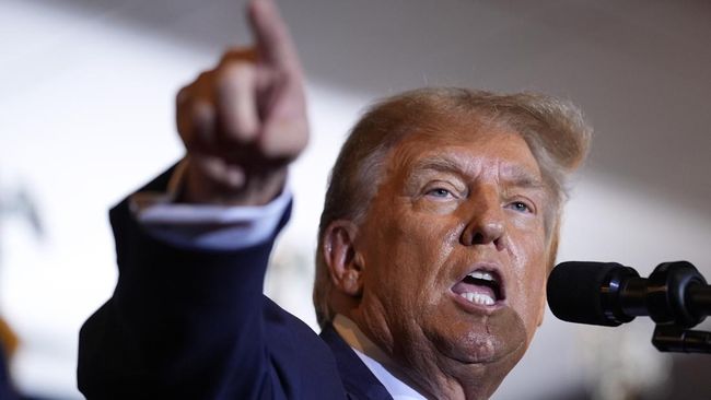 Raja Hacker Ancam Bongkar Rahasia Besar Donald Trump