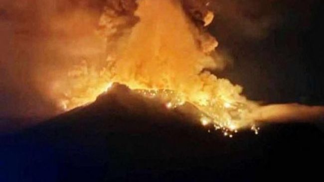 Doa Saat Terjadi Erupsi Gunung Meletus: Arab, Latin & Artinya