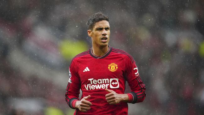 Merci, Rapha! Bek Raphael Varane Resmi Tinggalkan MU Akhir Musim ini