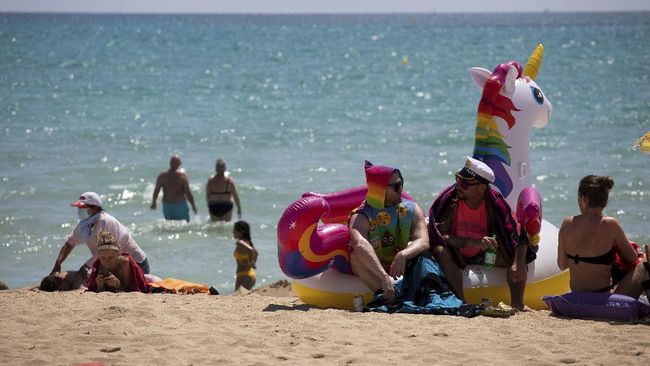 Awas! Kencing di Laut Bisa Kena Denda Rp13 Juta di Pantai Ini