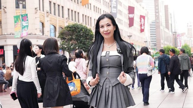 Di Shopee Live Mami Louisse, Ada Flash Sale Mobil dan Motor Rp6.000!