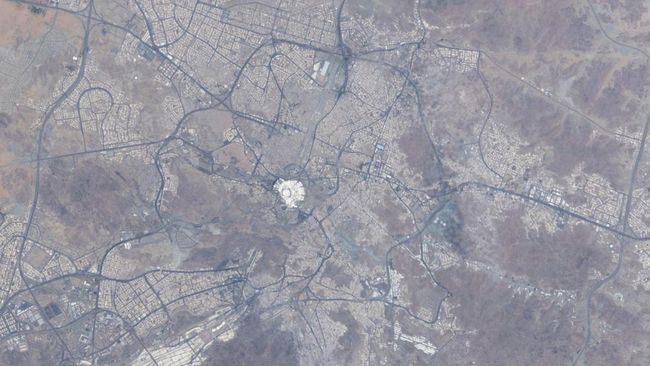 Astronaut Pernah Foto Haji dari Luar Angkasa, Kirim Pesan Begini