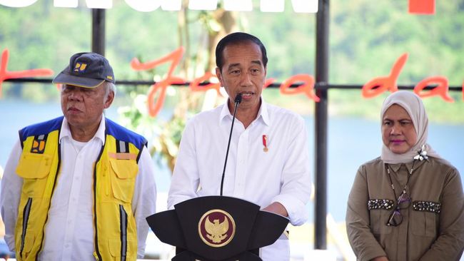 Presiden Joko Widodo Resmikan Bendungan Pamukkulu