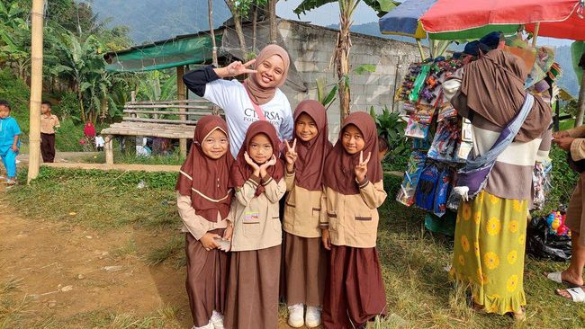Perjuangan Hebat Anak-Anak Kaki Gunung Mencari Secercah Asa Pendidikan