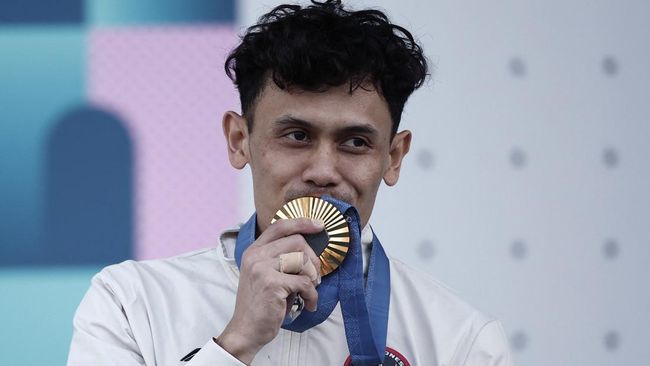 Berapa Nilai Medali Emas Olimpiade yang Diraih Veddriq & Rizki?