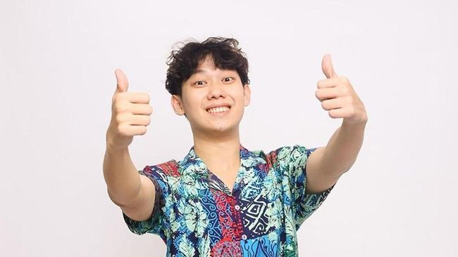 Willie Salim Bagi-Bagi Smartphone Seharga Rp 8 Ribu di Shopee Live!