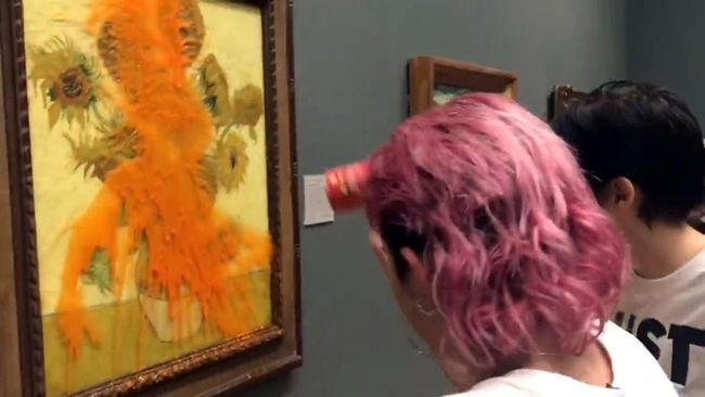 Terulang Lagi! Lukisan Van Gogh Dilempar Sup Tomat oleh Aktivis