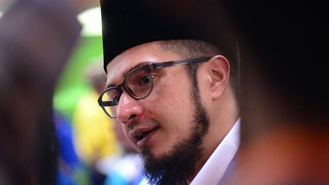 3 Pasangan Artis yang Dilantik Jadi Anggota DPR/DPD RI dan DPRD