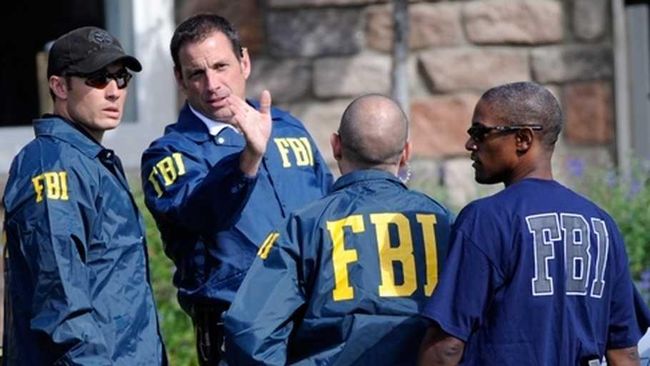 FBI Beri Peringatan Keras! Jangan Cas HP di Sini..